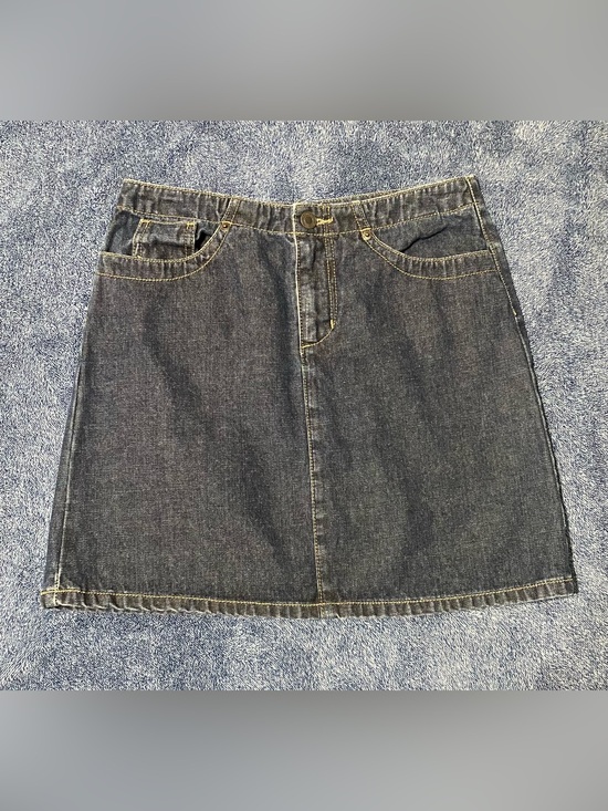 American Eagle Outfitters Dresses & Skirts - American Eagle Outfitters Size 0 Dark Wash Denim Mini Skirt